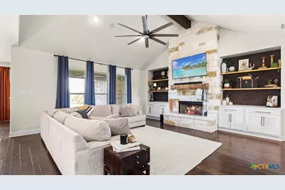 619 Cambridge Drive, New Braunfels, TX 78132 - Photo 4