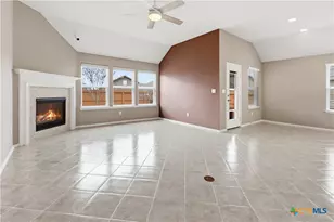 616 Rusty Gate Wy, New Braunfels, TX 78130 - Photo 10