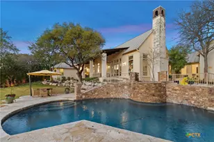 954 River Forest Dr, New Braunfels, TX 78132 - Photo 8