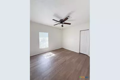 510 Krause Street, Victoria, TX 77901 - Photo 12