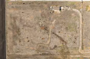 824 Co Rd 451, Coupland, TX 78615 - Photo 2