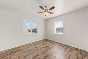 906 S 2nd St, Temple, TX 76504 - Photo 18