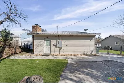 906 S 2nd Street, Temple, TX 76504 - Photo 34