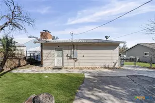 906 S 2nd St, Temple, TX 76504 - Photo 34