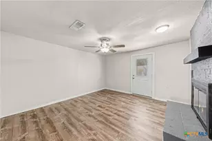 906 S 2nd St, Temple, TX 76504 - Photo 14