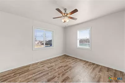 906 S 2nd Street, Temple, TX 76504 - Photo 20