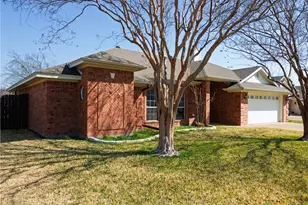 2005 Excel Dr, Killeen, TX 76542 - Photo 2
