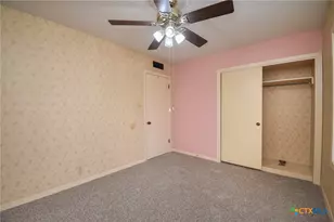 909 Fern Ln, Victoria, TX 77904 - Photo 26