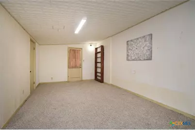 909 Fern Lane, Victoria, TX 77904 - Photo 22