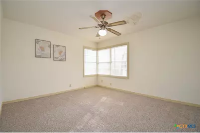 909 Fern Lane, Victoria, TX 77904 - Photo 28