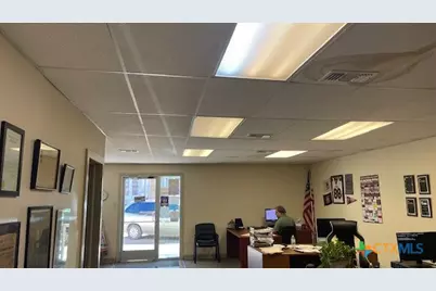 108 E 1st Street, Cameron, TX 76520 - Photo 6