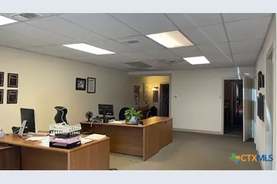 108 E 1st Street, Cameron, TX 76520 - Photo 2