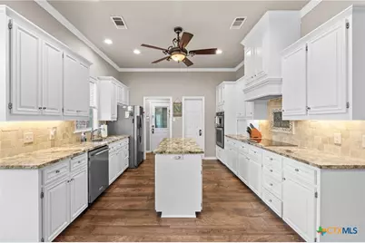 2506 Canyon Cliff Drive, Temple, TX 76502 - Photo 16