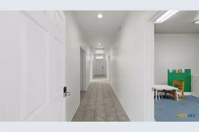 223 Lucinda Drive, New Braunfels, TX 78130 - Photo 12