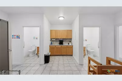 223 Lucinda Drive, New Braunfels, TX 78130 - Photo 32