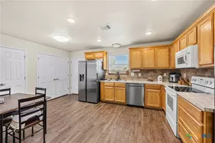 151 Private Rd 3090, Lampasas, TX 76550 - Photo 18