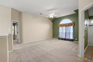 175 Plantation Dr, Seguin, TX 78155 - Photo 18