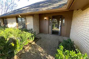 2429 Canyon Creek Dr, Temple, TX 76502 - Photo 2
