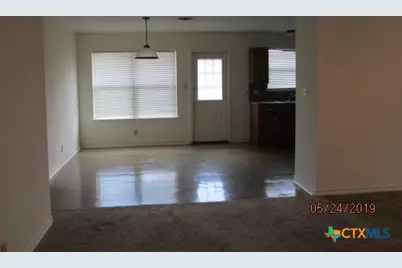 105 Evan Circle, Victoria, TX 77901 - Photo 2