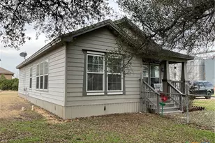 100 El Paso St, Holland, TX 76534 - Photo 4