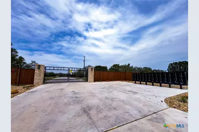 659 Shin Oak Drive, Lampasas, TX 76550 - Photo 2