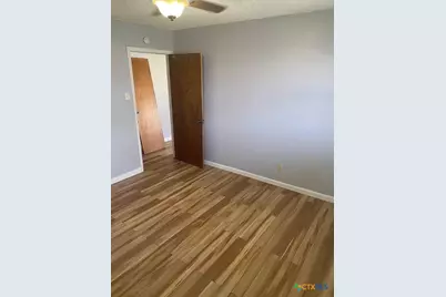 513 N San Marcos Street, Seguin, TX 78155 - Photo 20