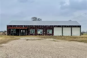 218 Fm 710, Ganado, TX 77962 - Photo 4