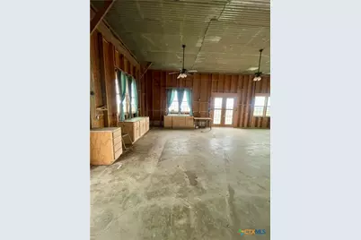 218 Fm 710, Ganado, TX 77962 - Photo 12