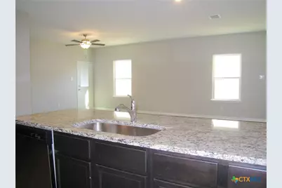 961 Shady Brk Street, New Braunfels, TX 78132 - Photo 8