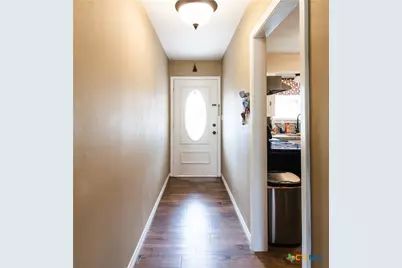 2402 E Walnut Avenue, Victoria, TX 77901 - Photo 6