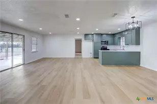 1513 W Main St, Little River Academy, TX 76554 - Photo 6