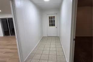 1513 W Main St, Little River Academy, TX 76554 - Photo 32