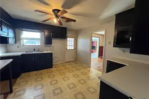 609 S 11th St, Copperas Cove, TX 76522 - Photo 8