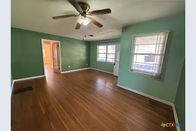 609 S 11th Street, Copperas Cove, TX 76522 - Photo 6