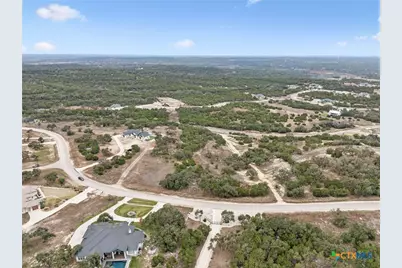 1009 Malbec Loop, Canyon Lake, TX 78133 - Photo 4