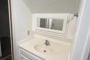 1133 Ashby St #8, Seguin, TX 78155 - Photo 6