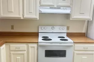 1133 Ashby St #8, Seguin, TX 78155 - Photo 4