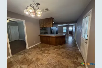 127 Hillcrest Drive, Luling, TX 78648 - Photo 10