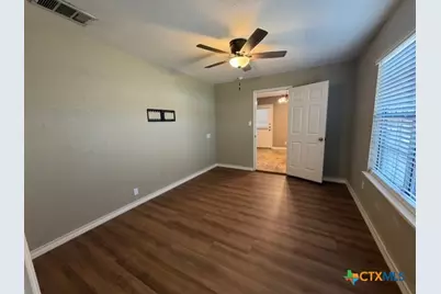 127 Hillcrest Drive, Luling, TX 78648 - Photo 12