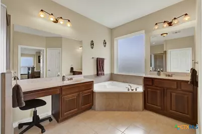 115 Scarlet Court, Canyon Lake, TX 78133 - Photo 34