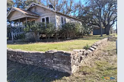 1202 Bridge Street, Lampasas, TX 76550 - Photo 10