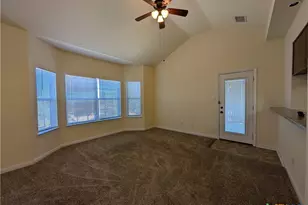 1270 Hillcrest Dr, New Braunfels, TX 78130 - Photo 10