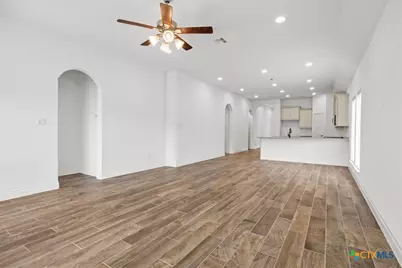 1921 Creek Ridge Street, Seguin, TX 78155 - Photo 14