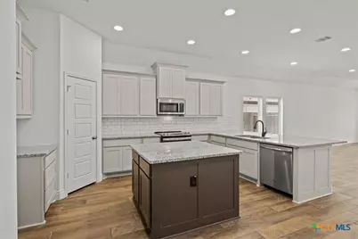 1921 Creek Ridge Street, Seguin, TX 78155 - Photo 8