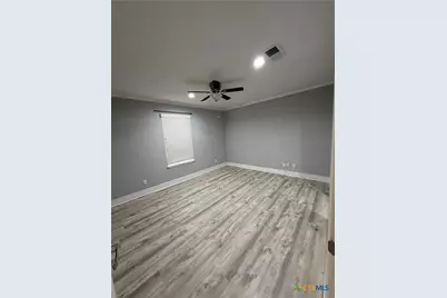 1211 Clearwater Drive, New Braunfels, TX 78130 - Photo 8