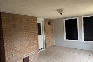 104 Alamo Cir, Cuero, TX 77954 - Photo 14