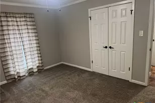 104 Alamo Cir, Cuero, TX 77954 - Photo 10