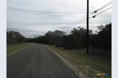 138 Bear Creek Drive, New Braunfels, TX 78132 - Photo 2