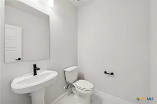 129 Radnor Rd, New Braunfels, TX 78130 - Photo 4