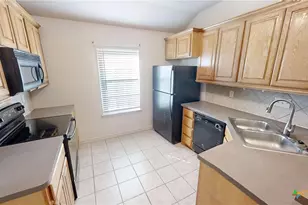 204 S 34th St, Gatesville, TX 76528 - Photo 8